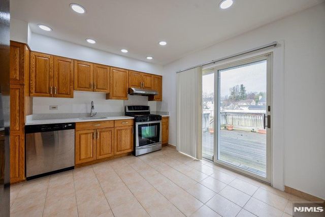 327 Webster Drive, New Milford, NJ 07646