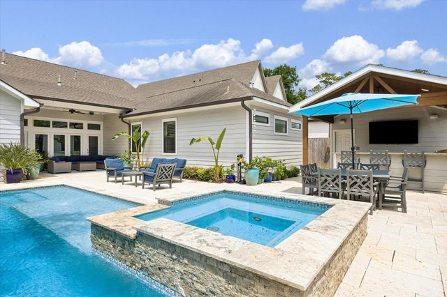 1519 Richelieu Lane, Houston, TX 77018