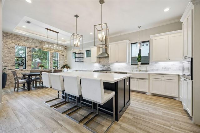 1519 Richelieu Lane, Houston, TX 77018