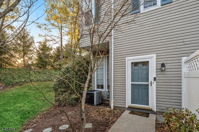 10 Witherspoon Ct, Morris Twp., NJ 07960