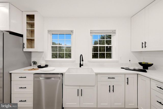 1570 WESTMORELAND ST, Mclean, VA 22101