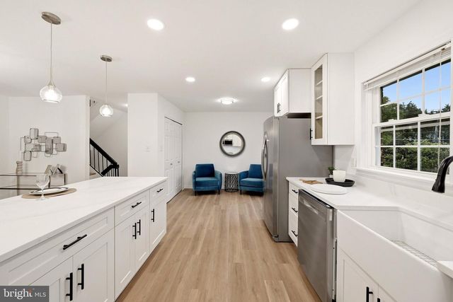 1570 WESTMORELAND ST, Mclean, VA 22101