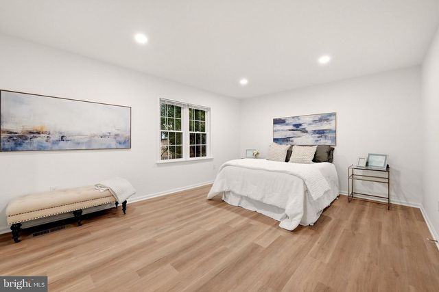 1570 WESTMORELAND ST, Mclean, VA 22101