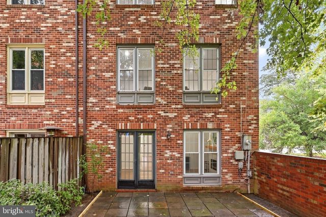 1570 WESTMORELAND ST, Mclean, VA 22101