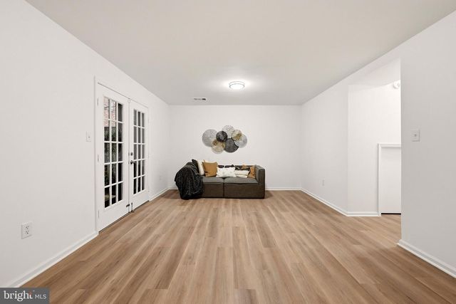 1570 WESTMORELAND ST, Mclean, VA 22101