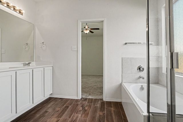 506 Robinson Way, Fate, TX 75189