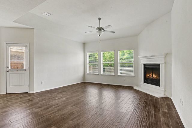 506 Robinson Way, Fate, TX 75189