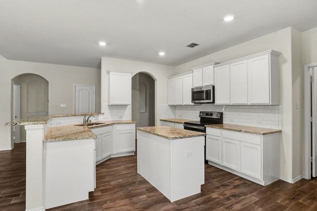 506 Robinson Way, Fate, TX 75189