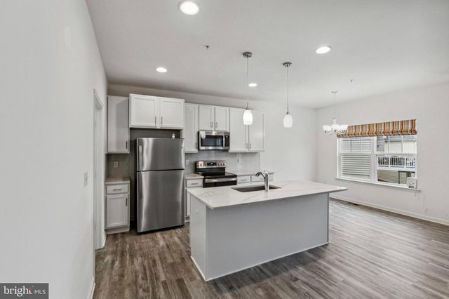 219 N HERON CIR, New Castle, DE 19720