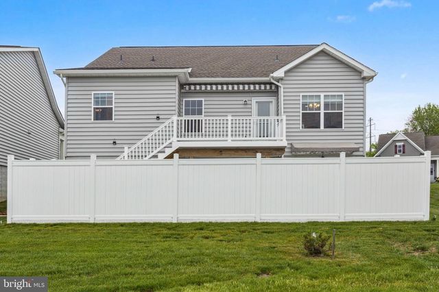 219 N HERON CIR, New Castle, DE 19720