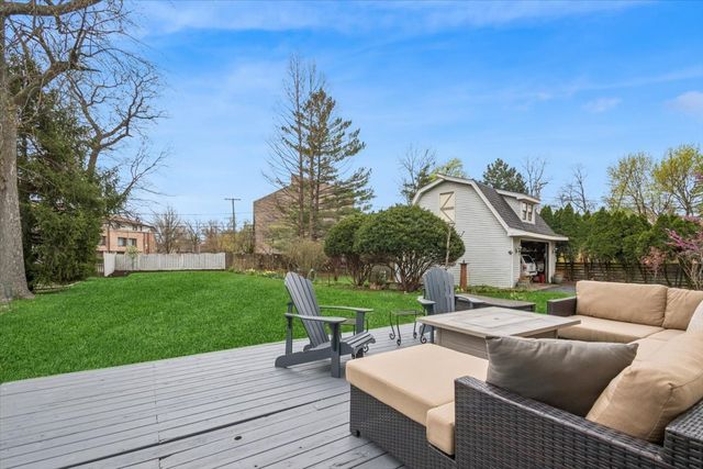 291 Lionel Road, Riverside, IL 60546