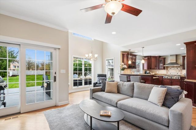 291 Lionel Road, Riverside, IL 60546