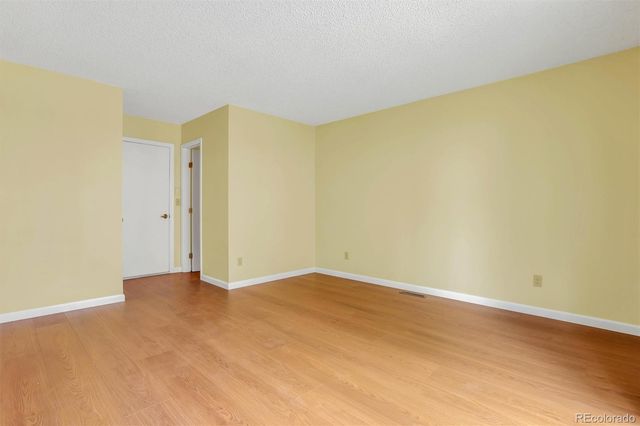 8913 E Chenango Avenue, Englewood, CO 80111