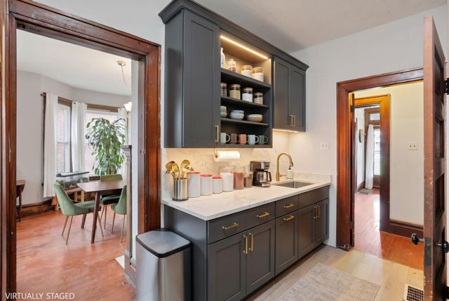 866 S Champion Avenue, Columbus, OH 43206