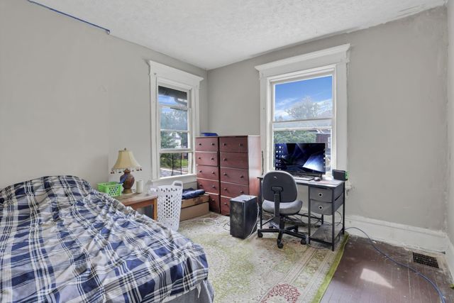 866 S Champion Avenue, Columbus, OH 43206