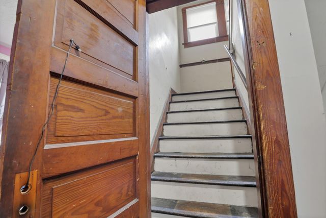 866 S Champion Avenue, Columbus, OH 43206