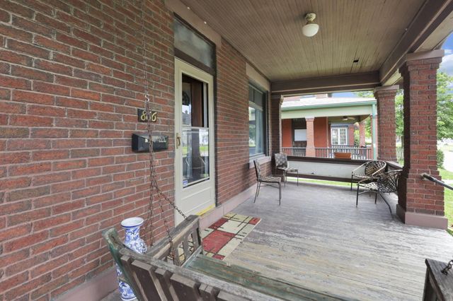 866 S Champion Avenue, Columbus, OH 43206