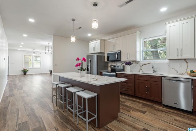 7000 3RD AVENUE, Birmingham, AL 35206
