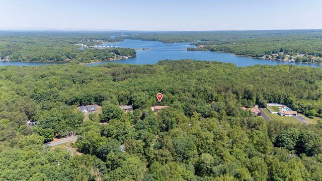 367 TALL PINES DR, Mineral, VA 23117