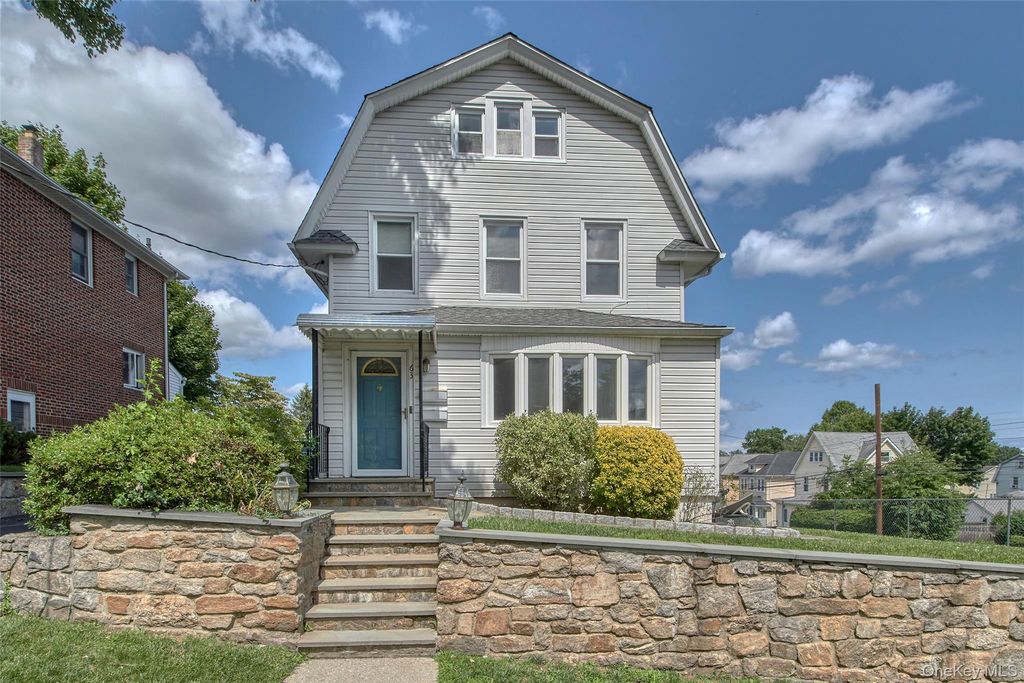 63 Thatcher Avenue, Harrison, NY 10528