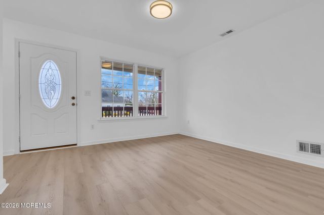 723 Woodland Avenue, Burlington City, NJ 08016