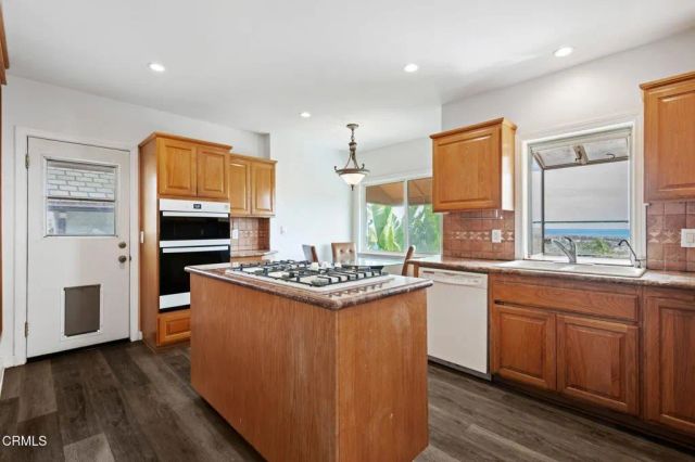 2346 Sunset Drive, Ventura, CA 93001