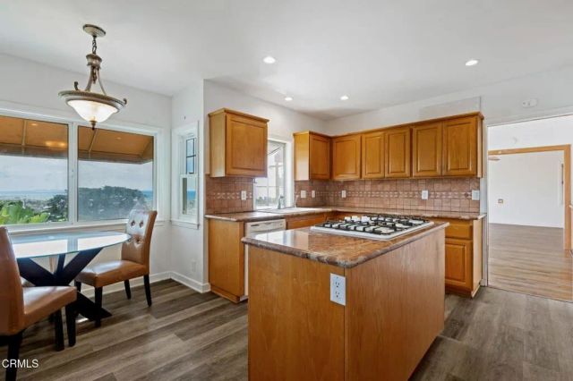 2346 Sunset Drive, Ventura, CA 93001