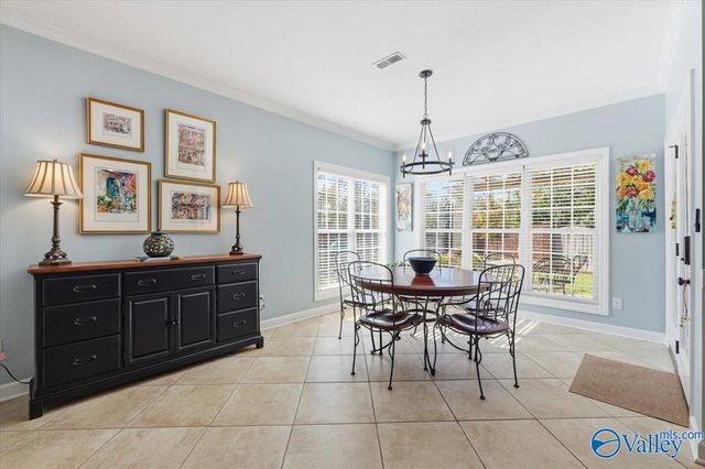 2901 Merwin Drive SE, Owens Cross Roads, AL 35763