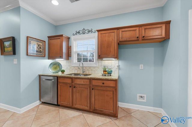 2901 Merwin Drive SE, Owens Cross Roads, AL 35763