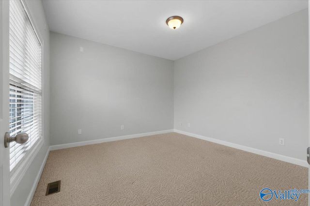 2901 Merwin Drive SE, Owens Cross Roads, AL 35763