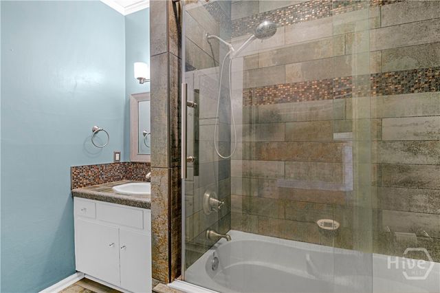 202 E 49th Street, Savannah, GA 31405
