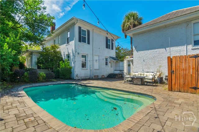 202 E 49th Street, Savannah, GA 31405