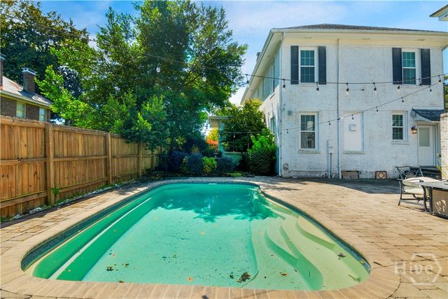 202 E 49th Street, Savannah, GA 31405