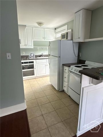 202 E 49th Street, Savannah, GA 31405