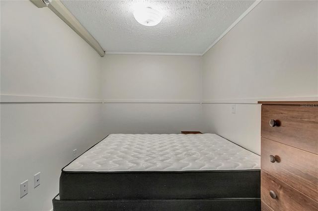 6560 W AVOCADO STREET, Crystal River, FL 34429