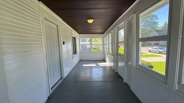 453 Addison Street, Elgin, IL 60120