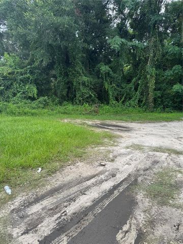 1324 W SILVER SPRINGS BOULEVARD, Ocala, FL 34475