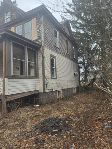 19 John Street, Uniontown, PA 15401