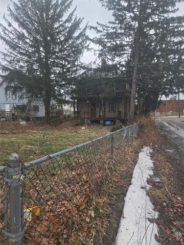 19 John Street, Uniontown, PA 15401