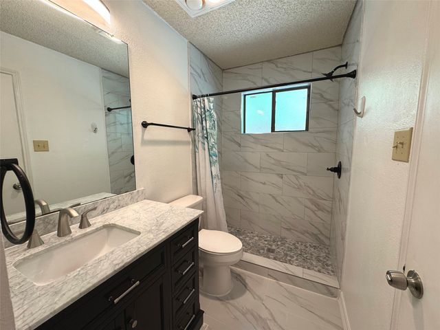 505 Valley Spring Drive, Arlington, TX 76018
