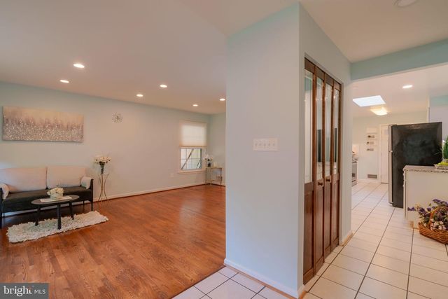 4920 BAFFIN BAY LN, Rockville, MD 20853