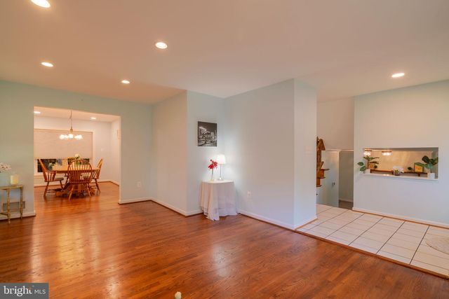 4920 BAFFIN BAY LN, Rockville, MD 20853