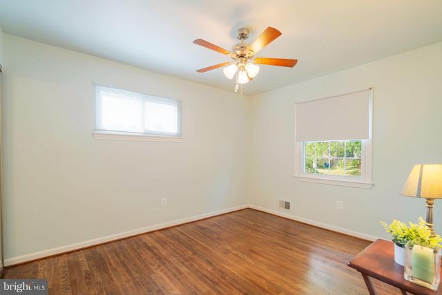 4920 BAFFIN BAY LN, Rockville, MD 20853