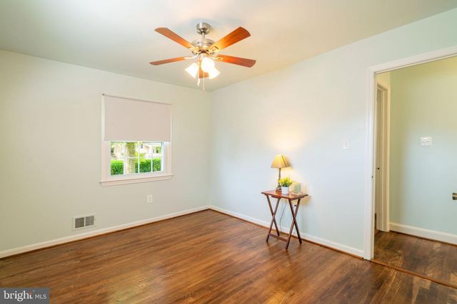 4920 BAFFIN BAY LN, Rockville, MD 20853