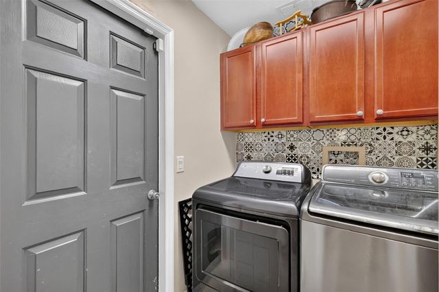 36809 MERIDIAN CIRCLE, Grand Island, FL 32735