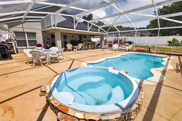 36809 MERIDIAN CIRCLE, Grand Island, FL 32735