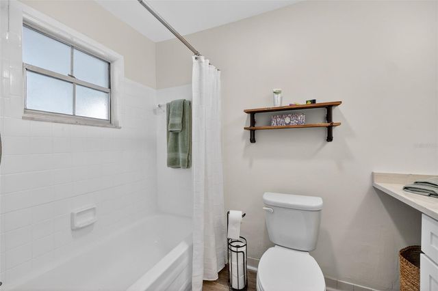 102 46TH AVENUE TERRACE W 402, Bradenton, FL 34207