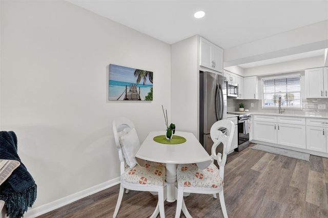 102 46TH AVENUE TERRACE W 402, Bradenton, FL 34207