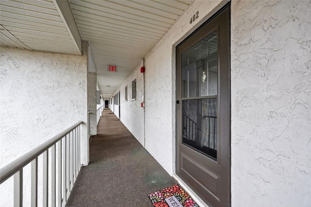 102 46TH AVENUE TERRACE W 402, Bradenton, FL 34207