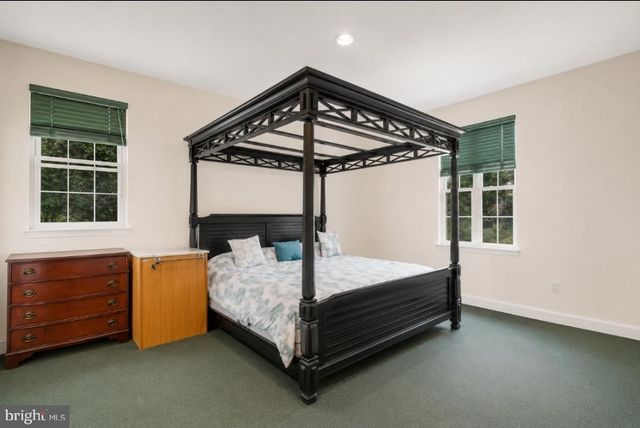 109 HUNTINGTON HILLS LN, Fredericksburg, VA 22401